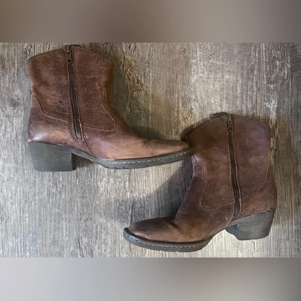 FINAL PRICE Born Leather Brown Boots - Picture 4 of 6